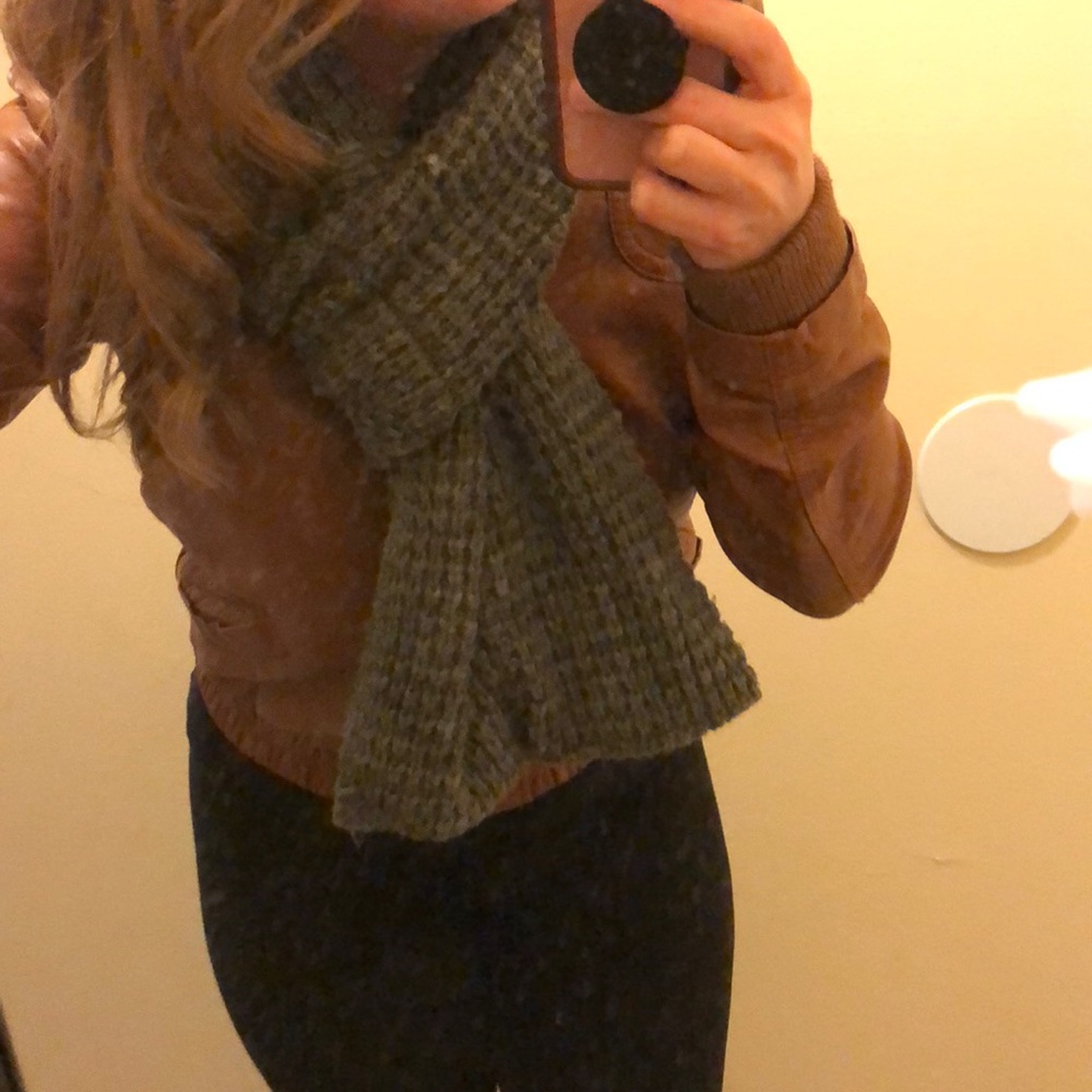 Handmade Infinitely Scarf - Picture 2 of 3